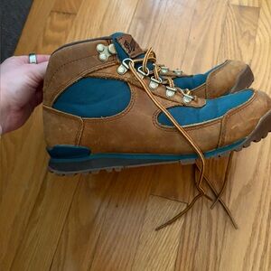 Danner women’s Tan and Teal Outdoor Boots